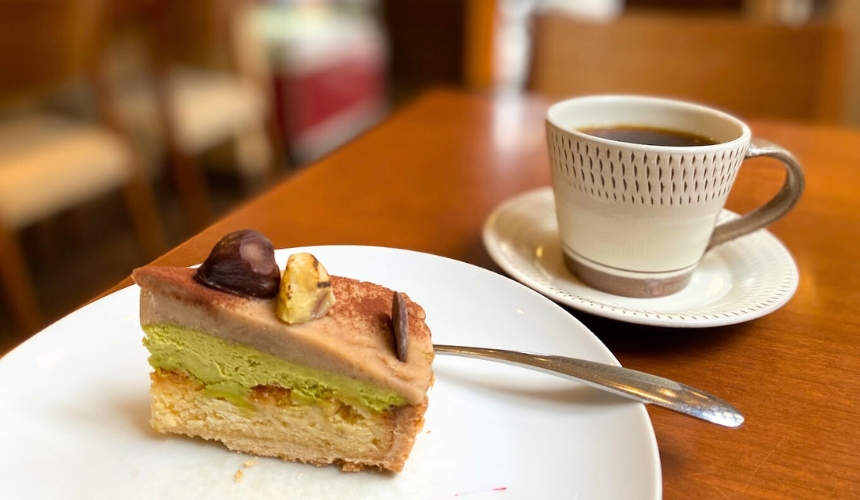 ケーキとコーヒー