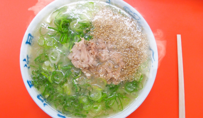 元祖長浜家のラーメンを上から撮影