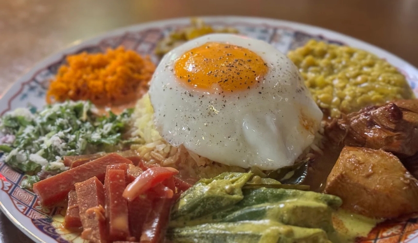 副菜がたくさんのカレー