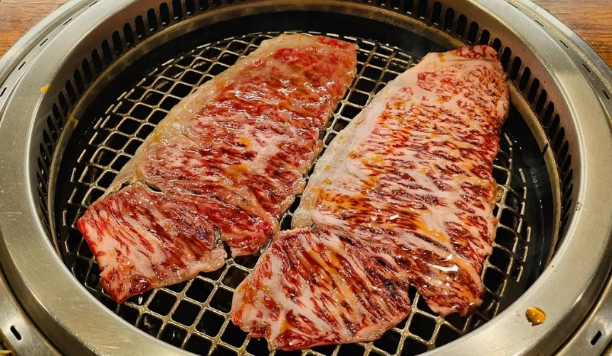 焼いている肉