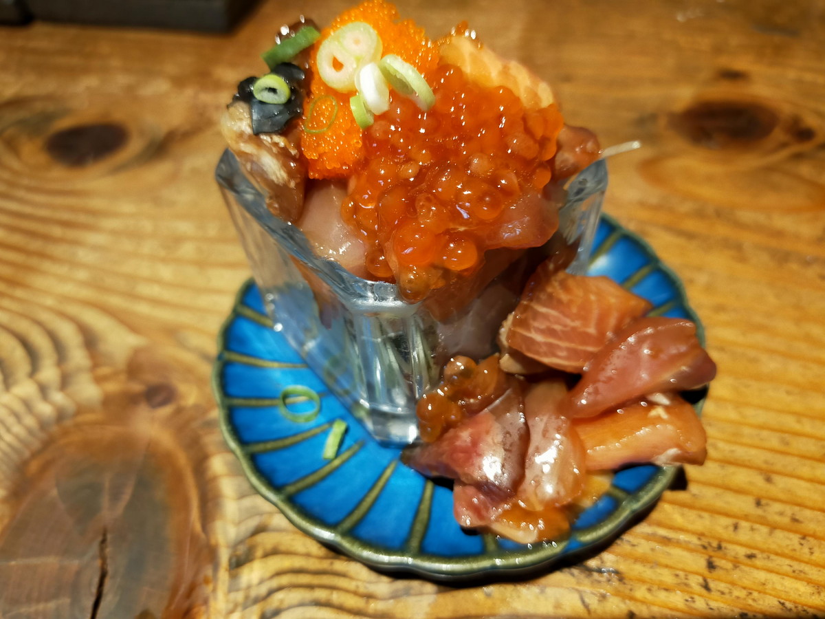 海鮮こぼれ升鮨