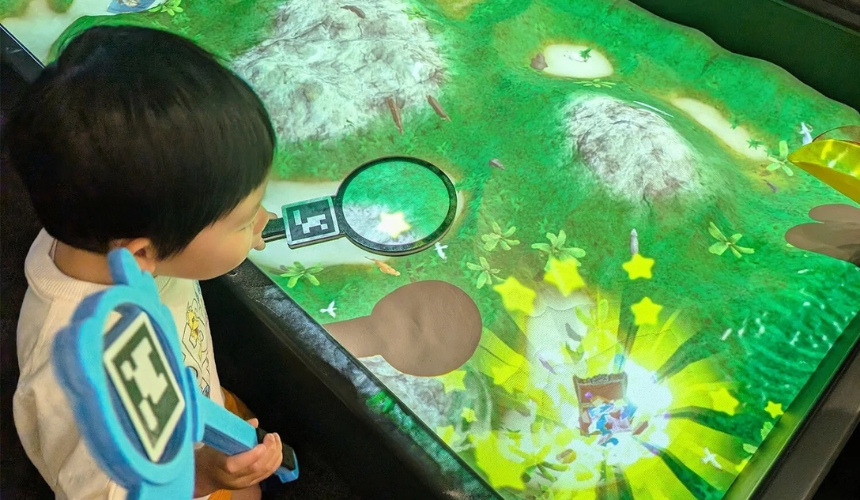 遊ぶ子供