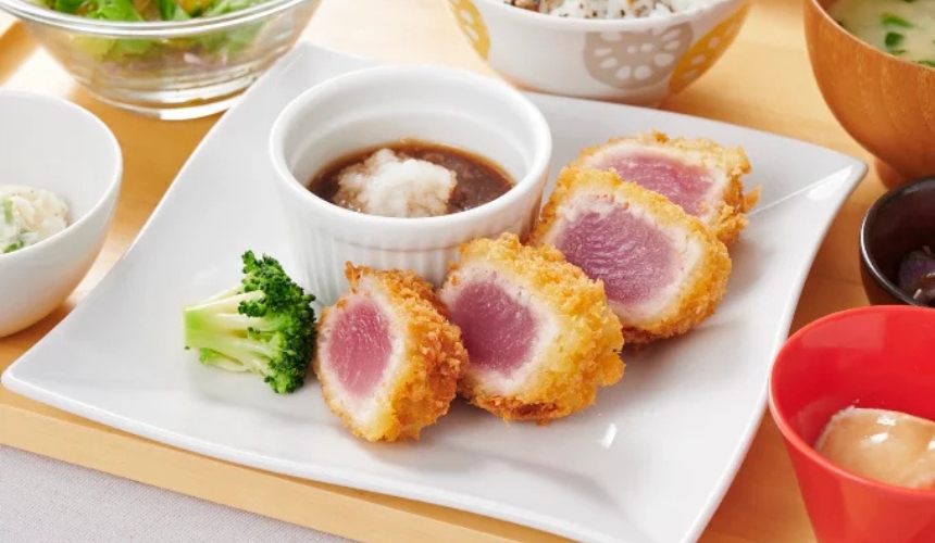 レアカツの定食