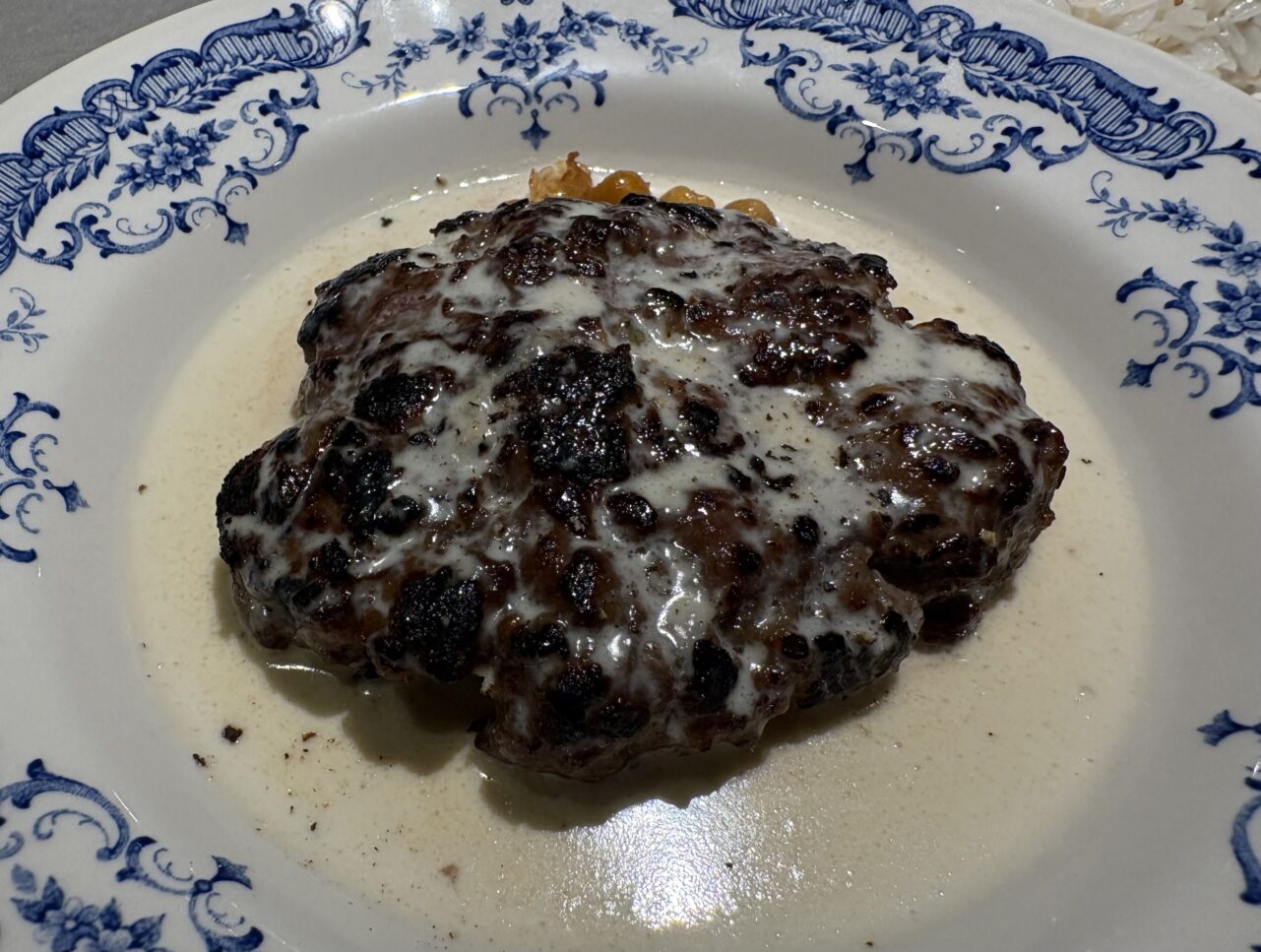 肉肉しい白いハンバーグ