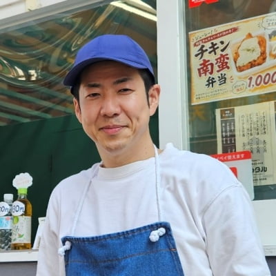 たる助の店主